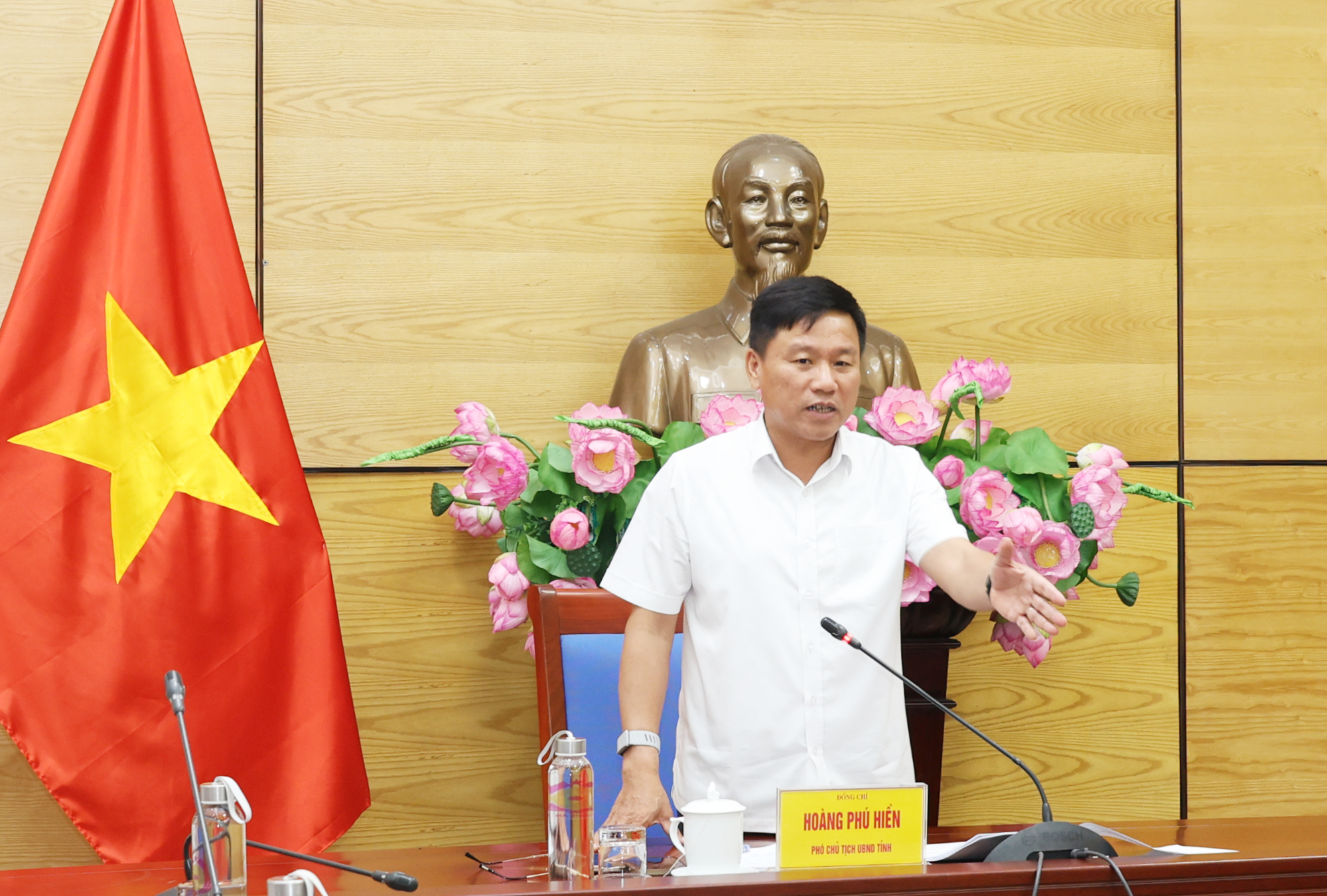 Anh-tin-bai